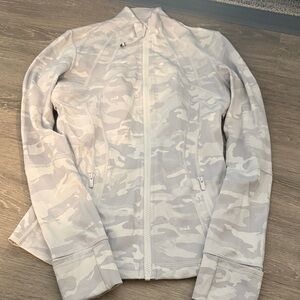 White Camouflage Zip-Up Jacket scuba like new sold out lululemon women’s top sz6